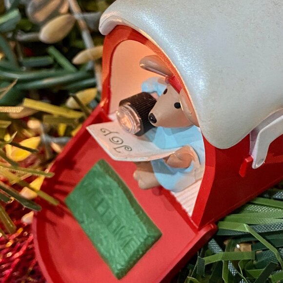 1991 Hallmark Ornament  "Chris Mouse Mail"  #7 Collectors Series Lighted-CUTE - Picture 7 of 12